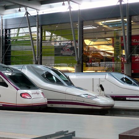 Fantastico Apartamento Junto A La Estacion Málaga Esterno foto