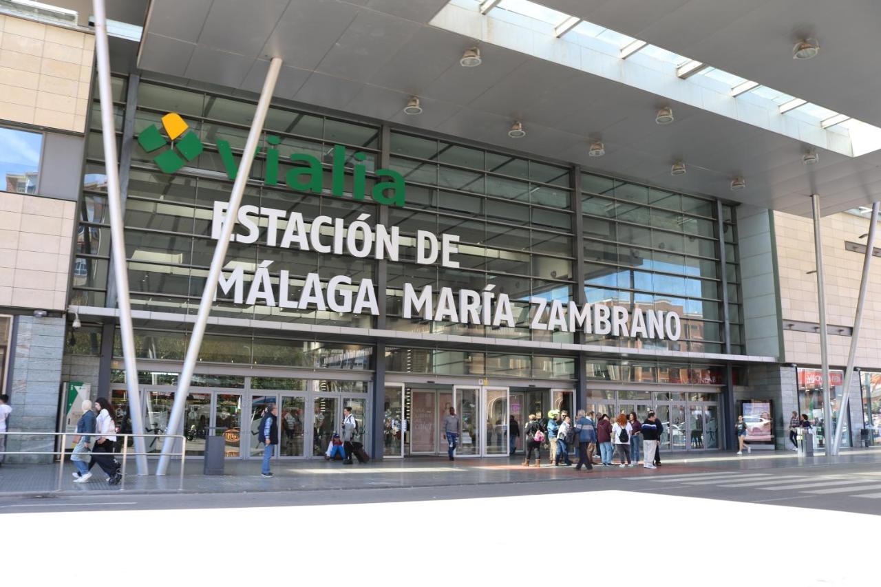 Fantastico Apartamento Junto A La Estacion Málaga Esterno foto