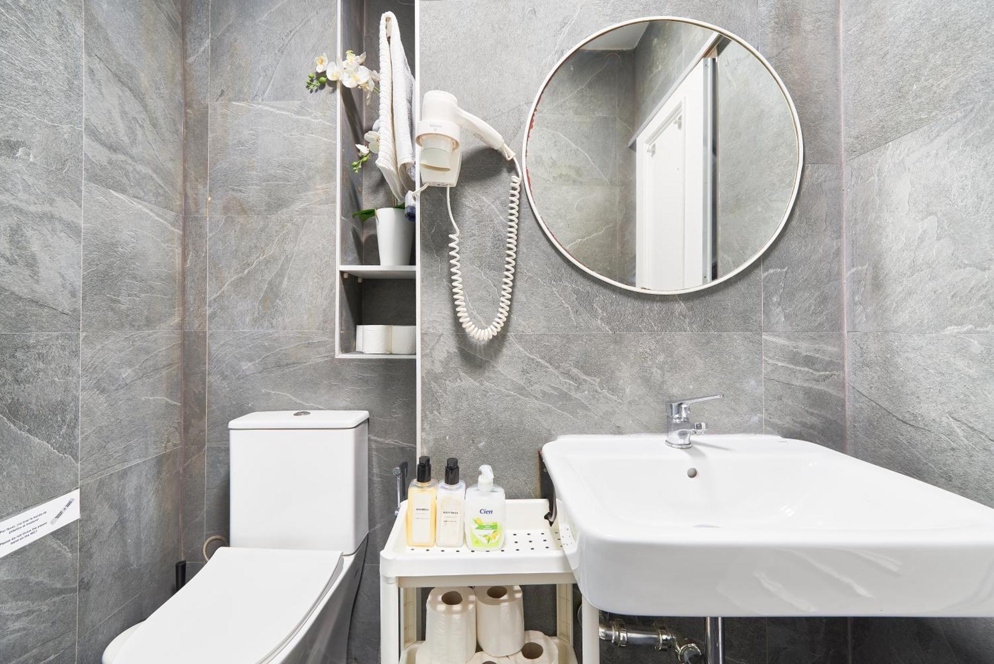 Fantastico Apartamento Junto A La Estacion Málaga Esterno foto