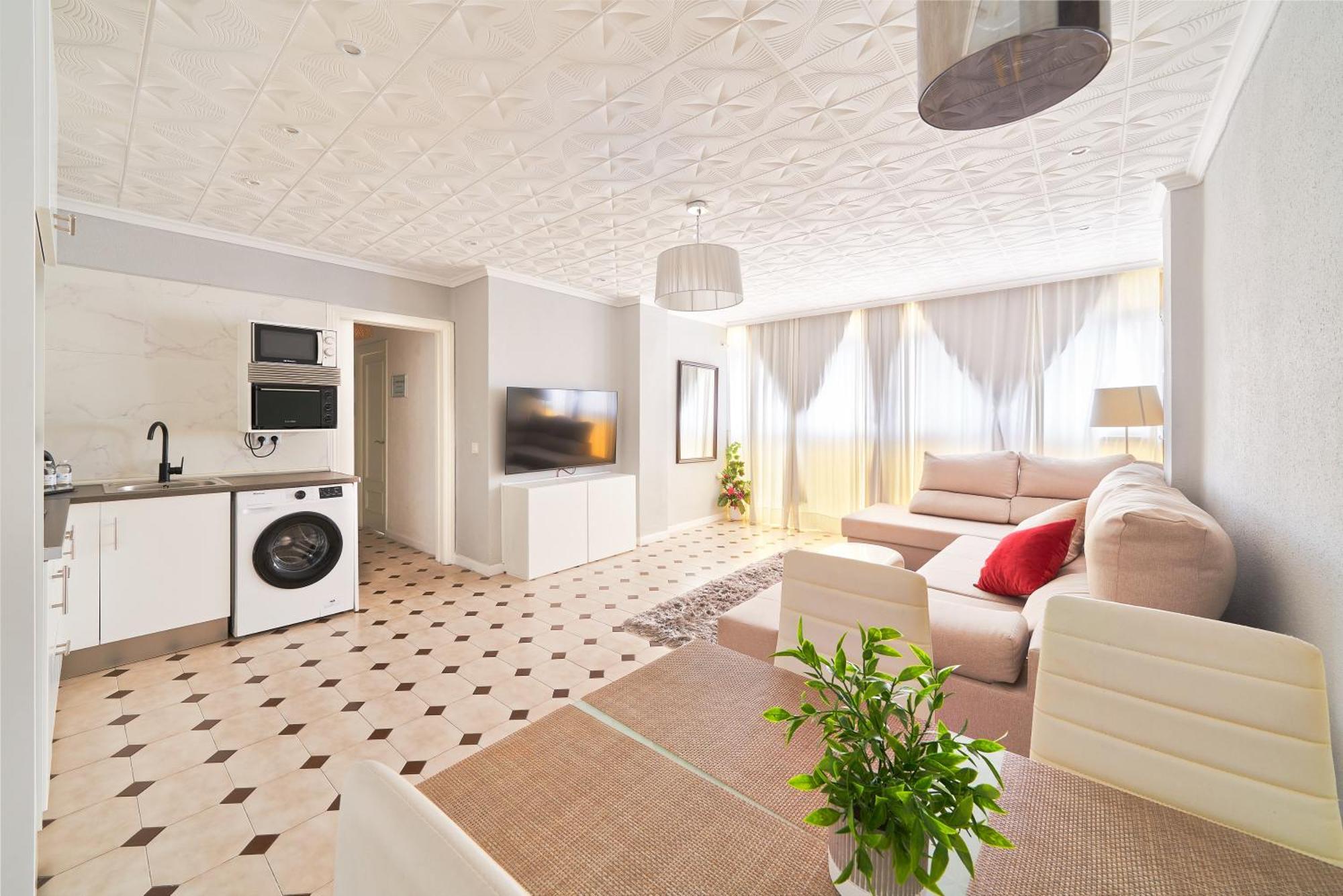 Fantastico Apartamento Junto A La Estacion Málaga Esterno foto