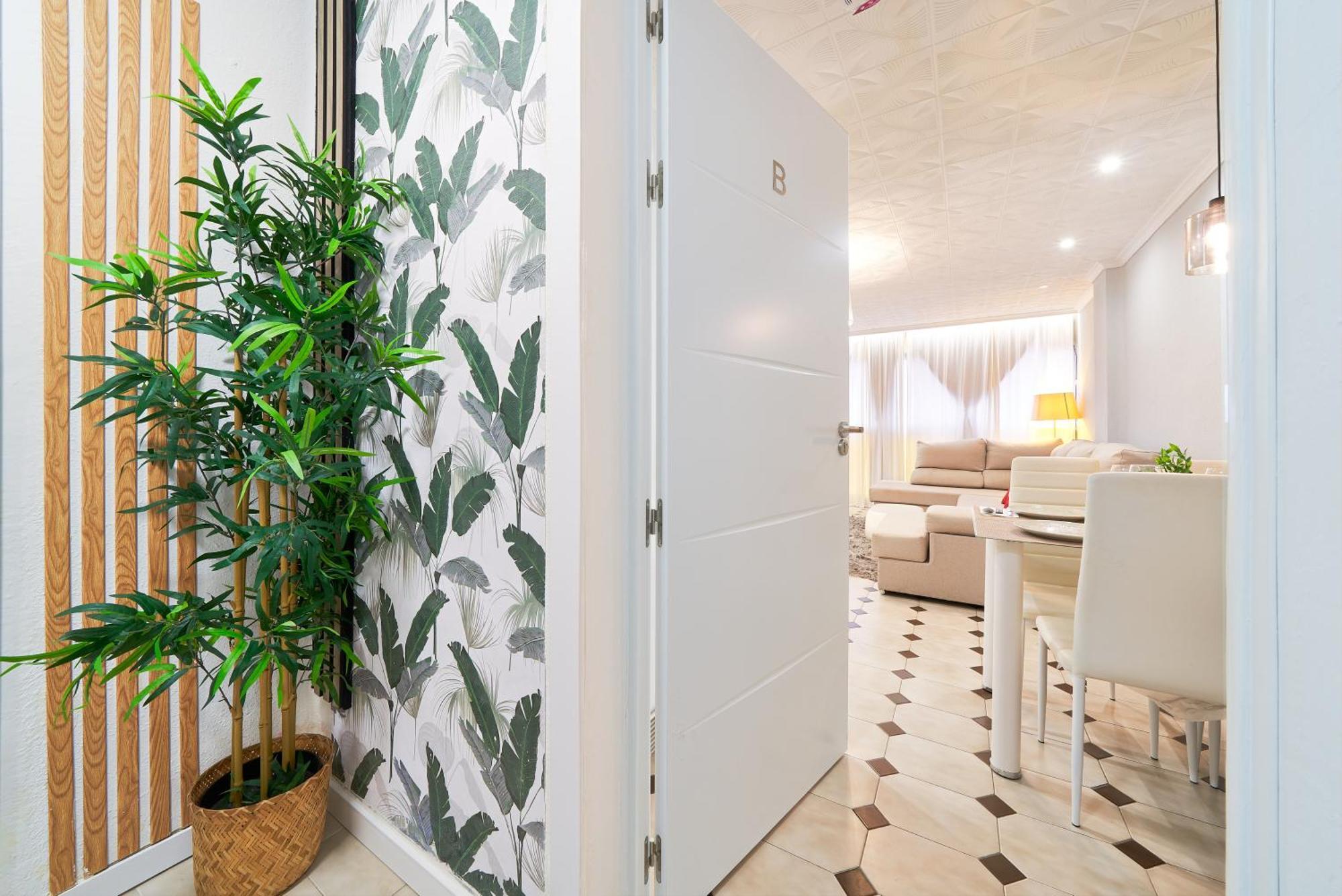 Fantastico Apartamento Junto A La Estacion Málaga Esterno foto